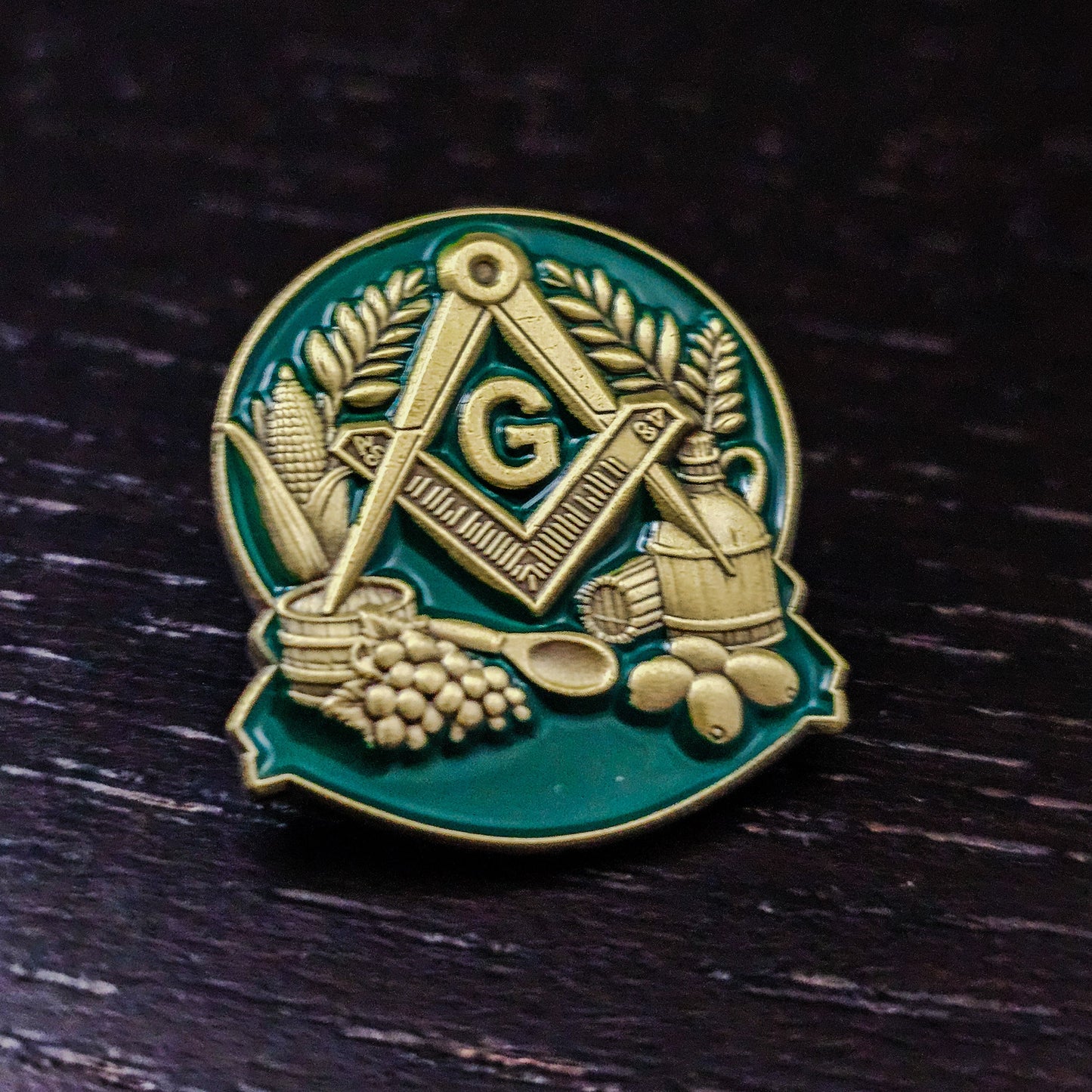 Corn Wine and Oil Lapel Pin Masonic